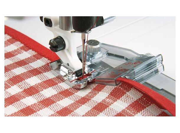 Husqvarna Viking Justerbar skråbåndsfold